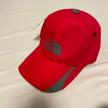 THE NORTH FACE 캡 레드