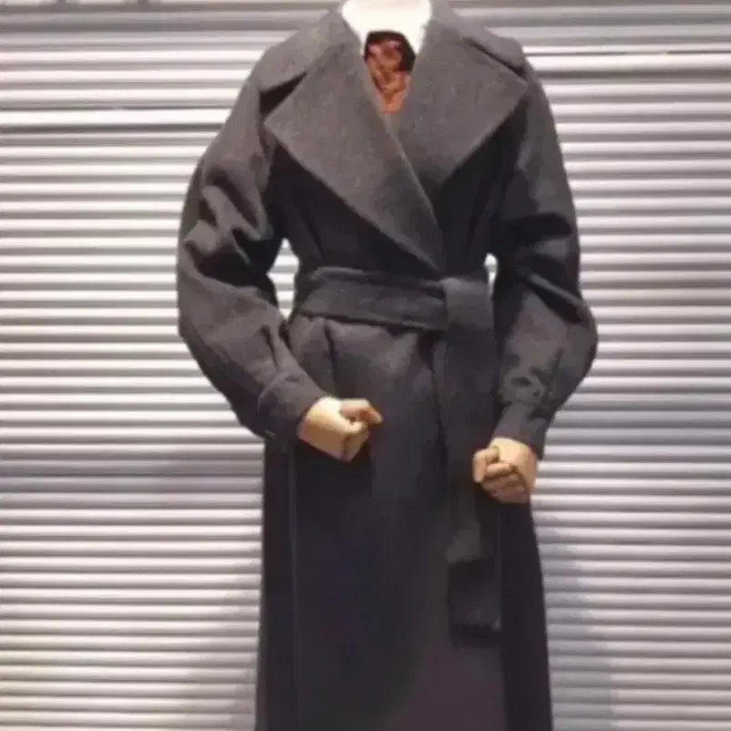 잇미샤 벨티드 울코트