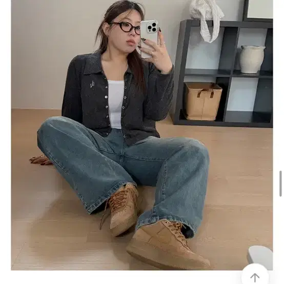 제이스타일by이블렛 뮤비엔 자수 카라 버튼 티셔츠