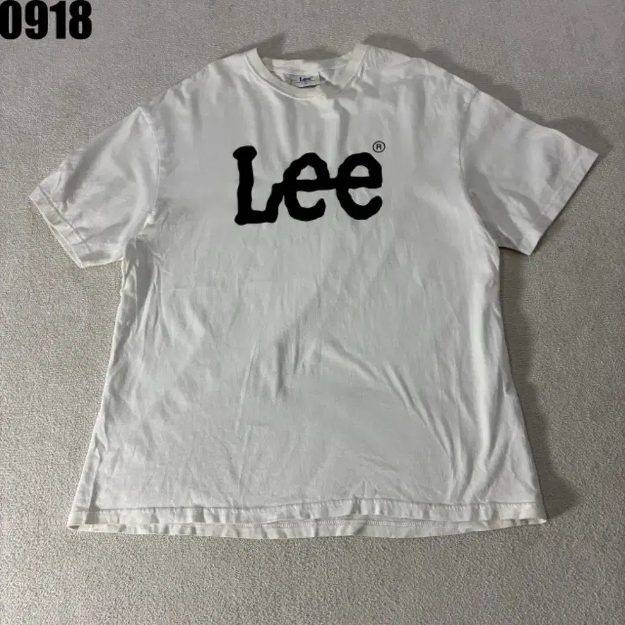 리 반팔티 화이트 XL