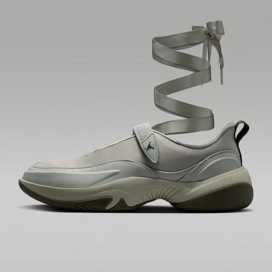 조던 포인테 카키 Jordan Pointe 225