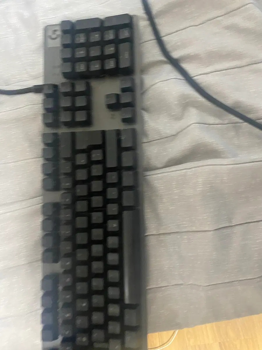 로지텍 g512 카본 청축 blue 팝니디