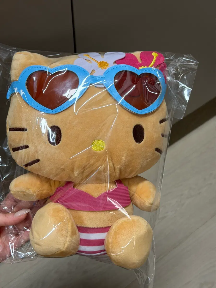 태닝키티 인형