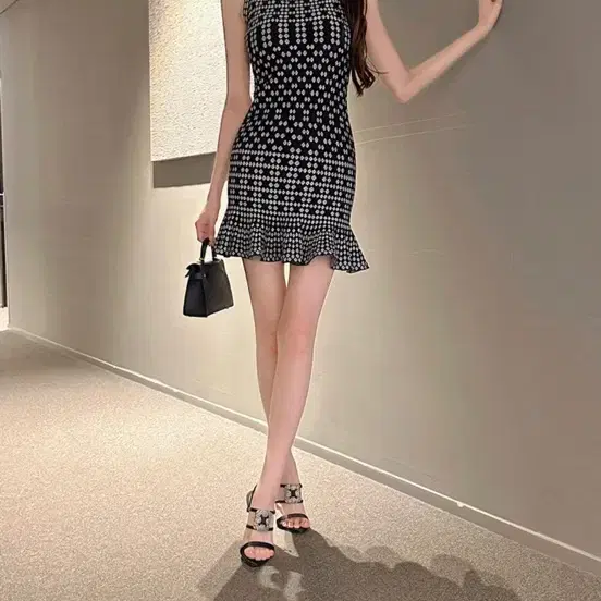 엉넬라첼로썸제이 원피스