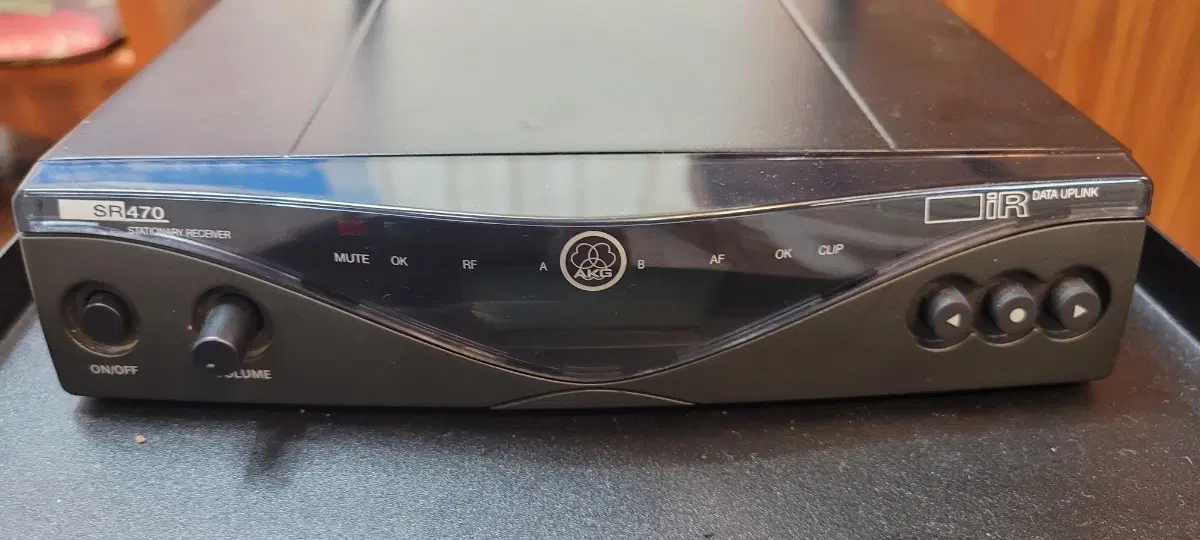 AKG SR470 무선마이크 송수신기