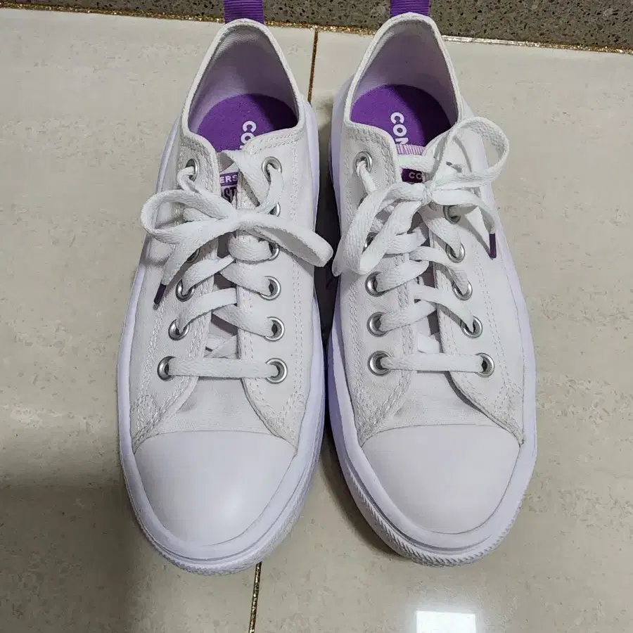 컨버스 척테일러 올스타 무브 250