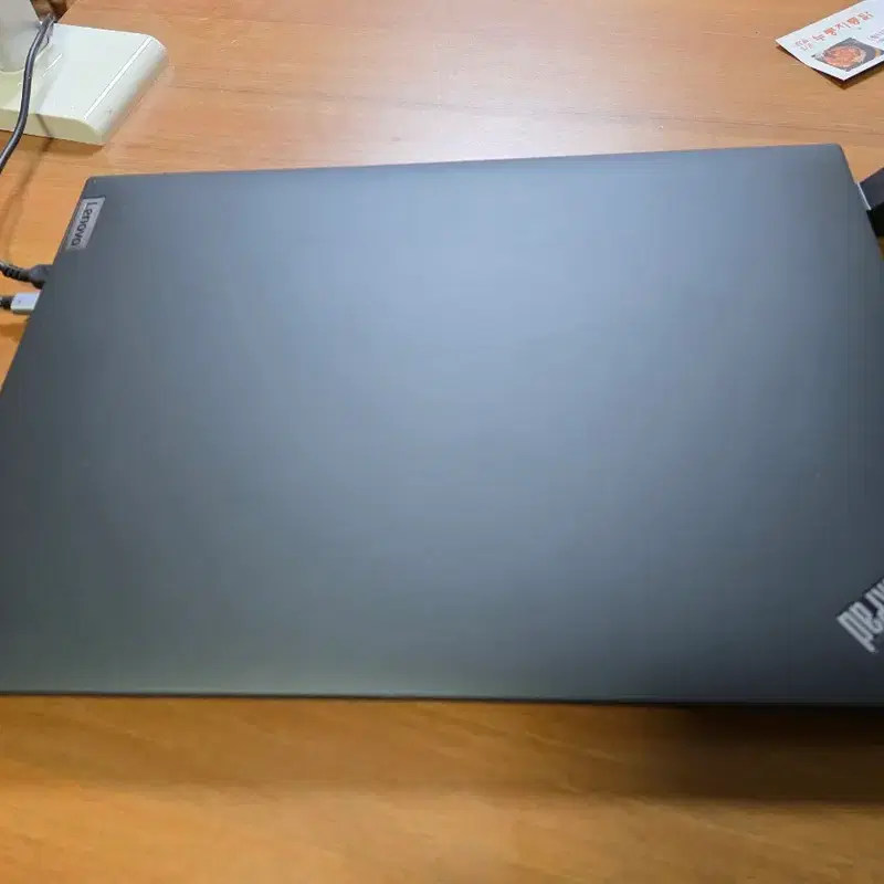 레노버 ThinkPad T16 Gen1 - 노트북