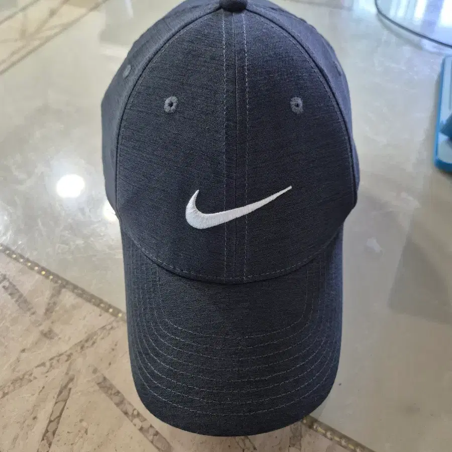 나이키 볼캡 다크그레이
