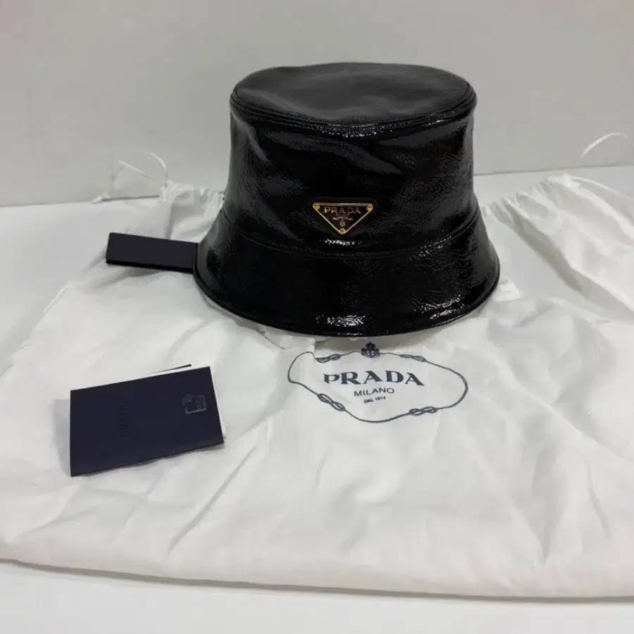 프라다 모자 버킷햇 prada