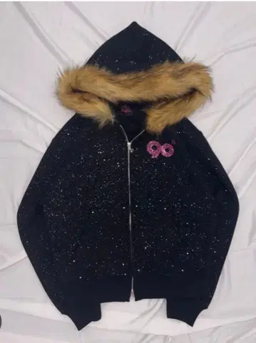 퍼 달린 집업 후드티 블랙