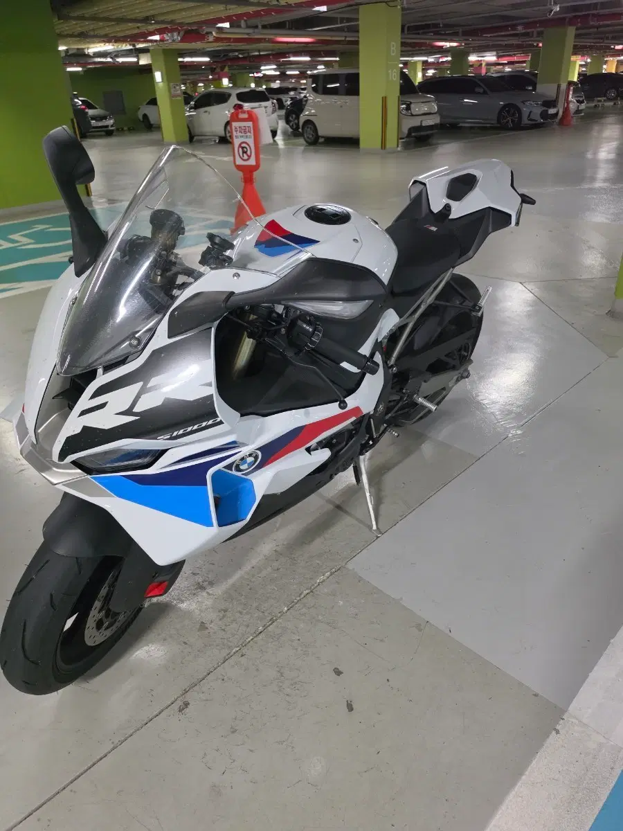 bmw s1000rr m팩팝니다