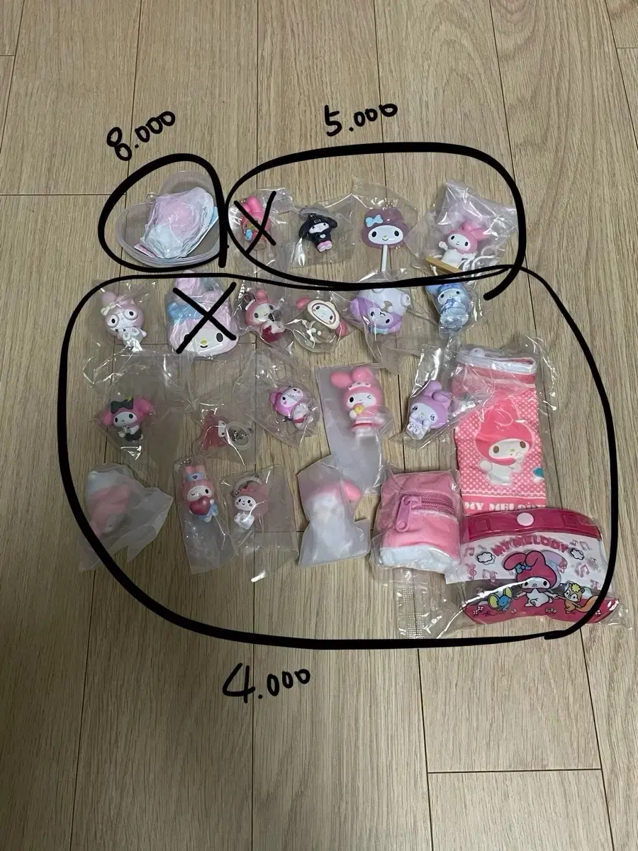 산리오 중복 가챠 피규어 판매
