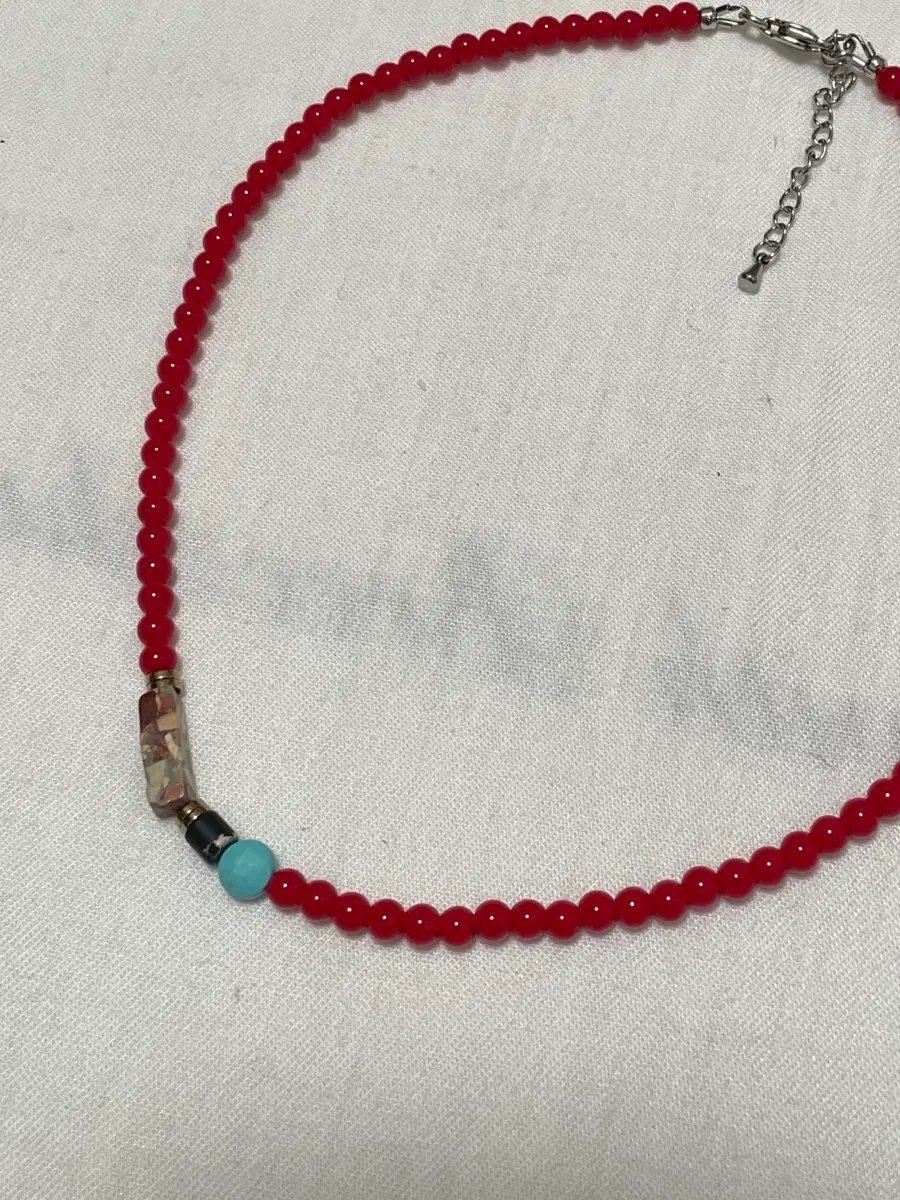 빈티지 오리엔탈 히피 모리 레드 원석 목걸이