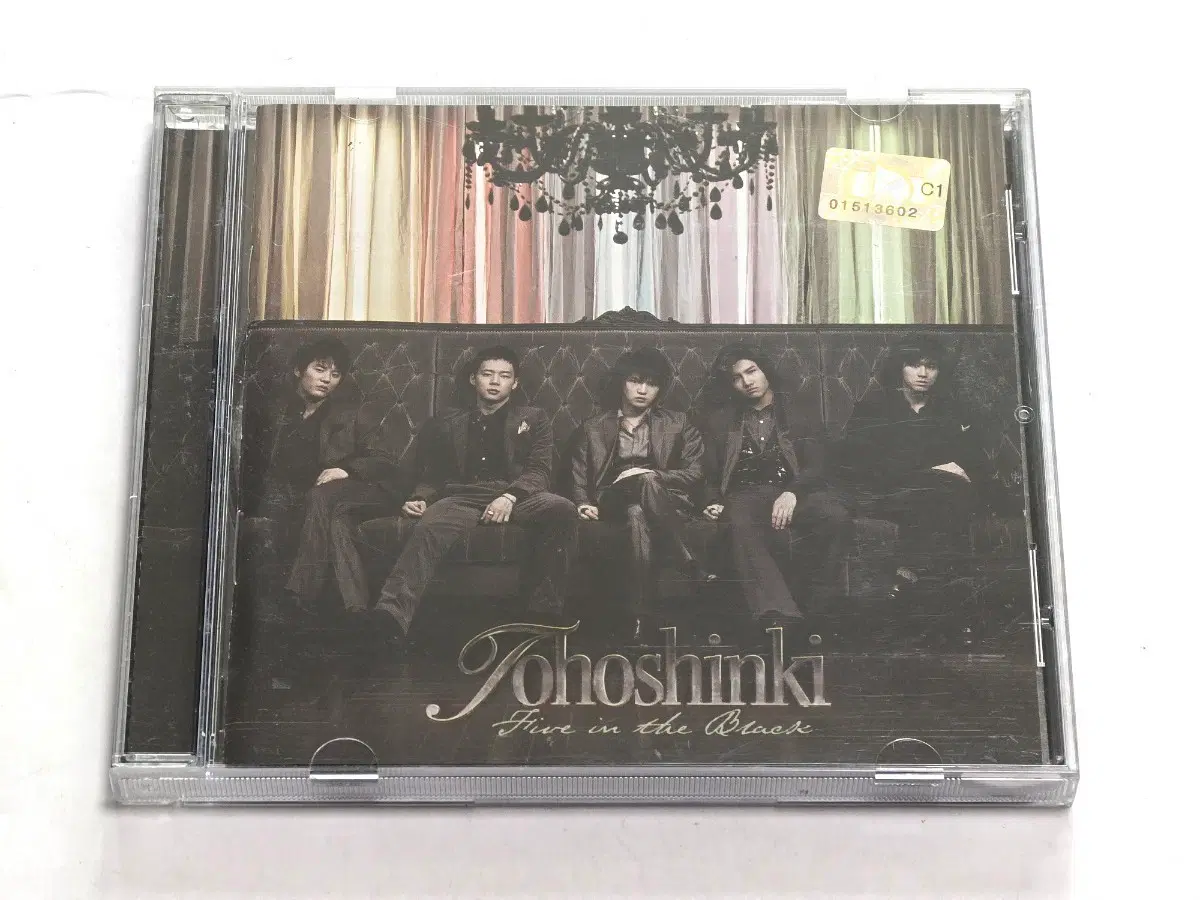 동방신기 (Tohoshinki) - Five in the Black (일본 정규 2집)