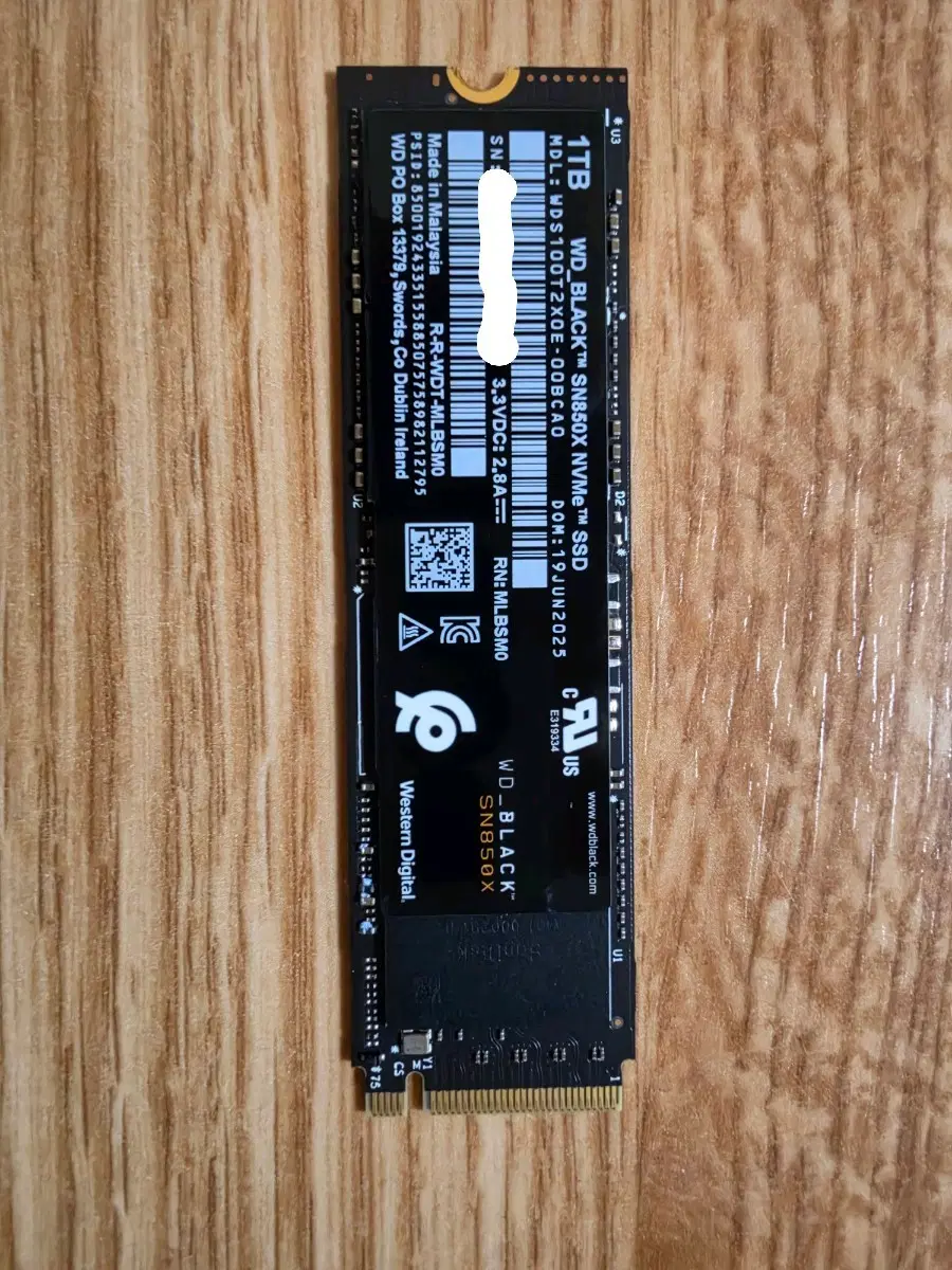 WD BLACK SN850X NVMe SSD 1TB / 국내 정품 / AS 2030년 8월 8일까지 / 건강 100%