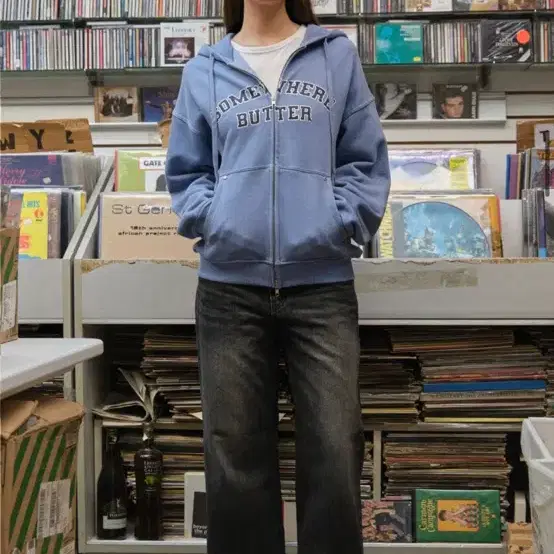 <새상품> 썸웨어버터 블루 후드집업 판매합니다