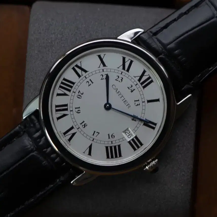 까르띠에 롱드 솔로 라지 L 36mm 쿼츠 시계 사진 1