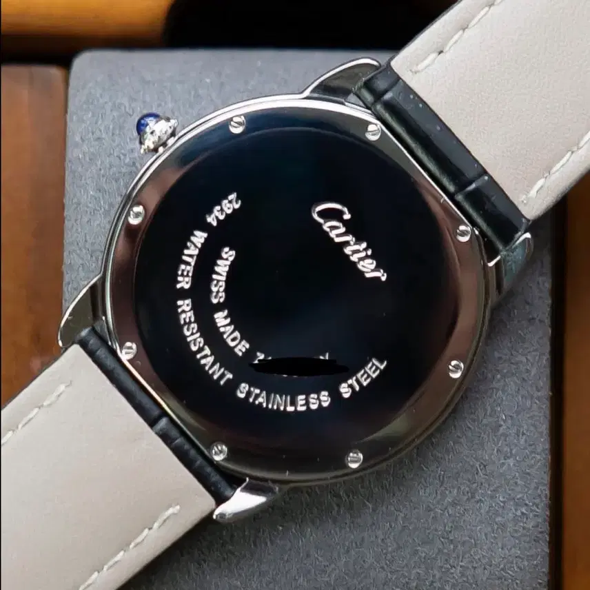 까르띠에 롱드 솔로 라지 L 36mm 쿼츠 시계 사진 2