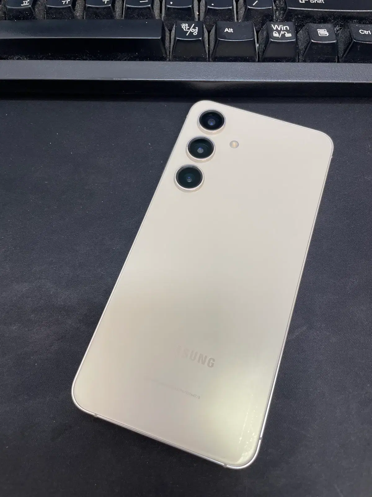 갤럭시S24 옐로우 256GB 무잔상 상태좋은 중고48만8천팝니다