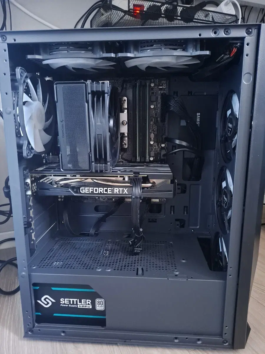 게이밍 컴퓨터 i7-10700 / RTX 2060슈퍼 / 500 SSD / 16기가 데스크탑