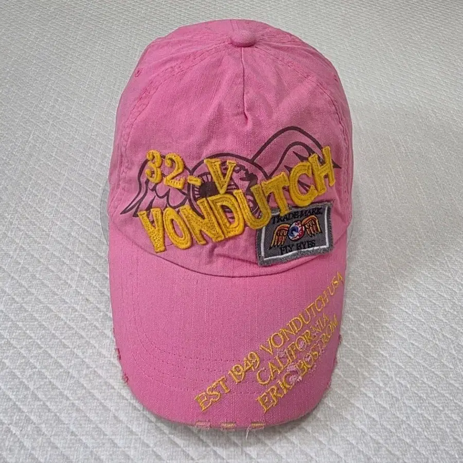 Y2K 본더치(Von Dutch) 옐로우 자수 디스트로이드 핑크 볼캡