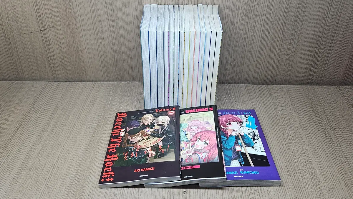 봇치더록(1-8)+앤솔러지코믹(1-5)+외전 카쿠리의과음일기(1-4) 총17권>코믹만화