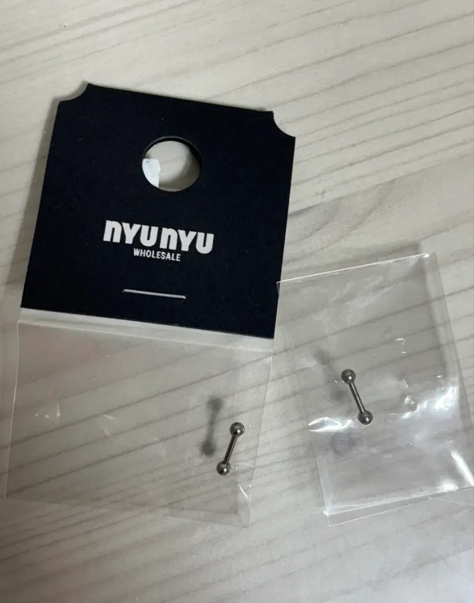 뉴뉴 피어싱 판매