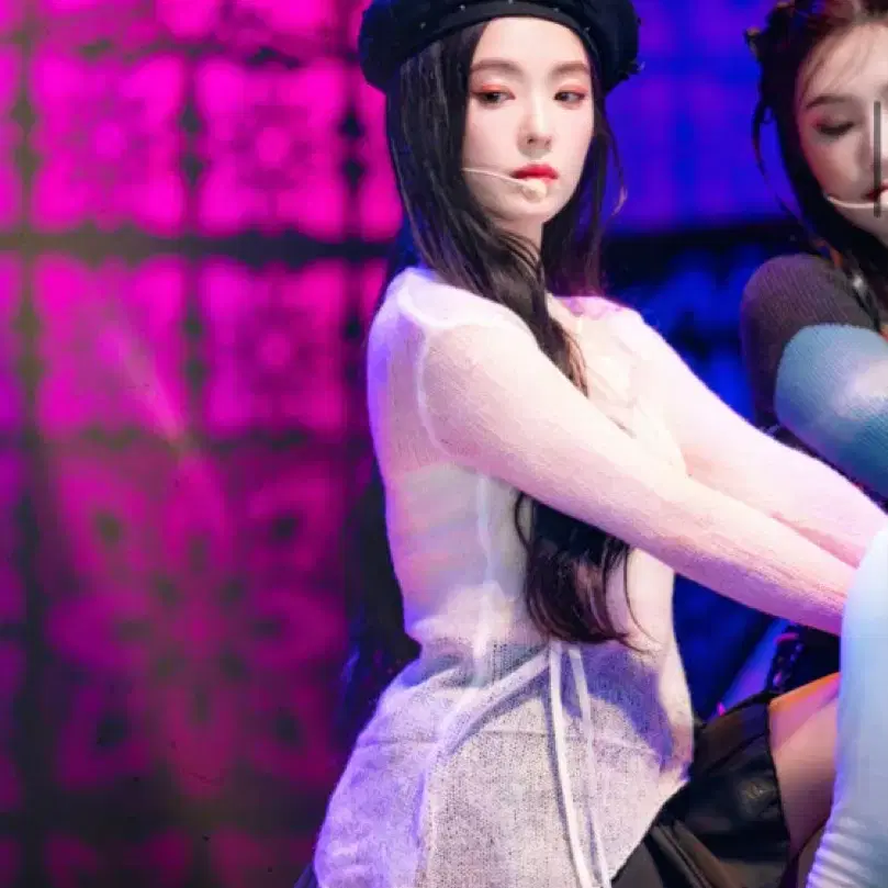 레드벨벳 아이린 칠킬 무대의상 판매 ( 치마, 니트 ) 카리스다운 쓰리타임즈