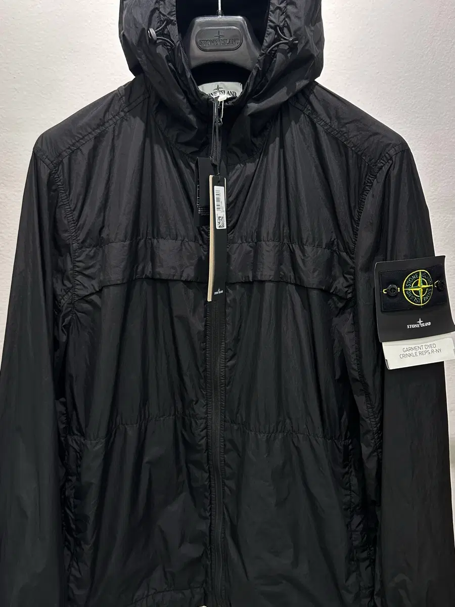 스톤아일랜드 가먼트 크링클랩스 자켓 24ss L(105) 새상품