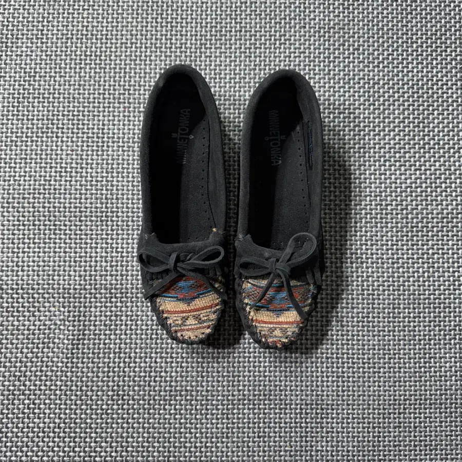 Minnetonka 모카신 240