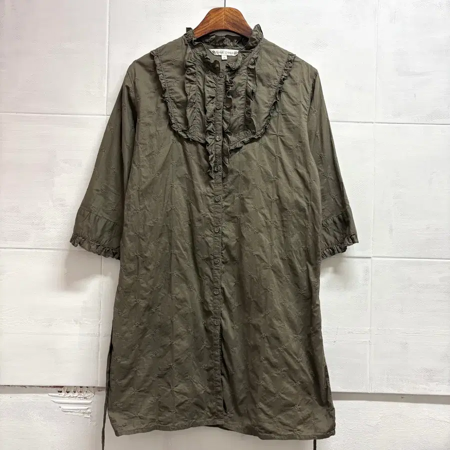 Rosa Deco 카키브라운 자수 프릴 모리걸 롱 블라우스 3L JPN