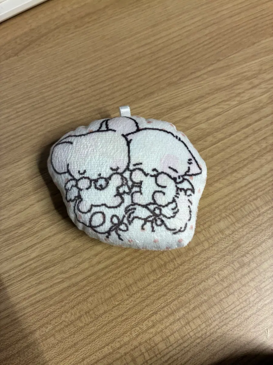 돌격님 쿠션키링