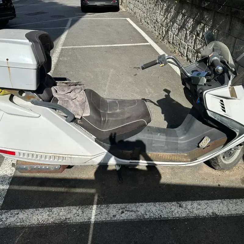 맥퀴엄125 부품차