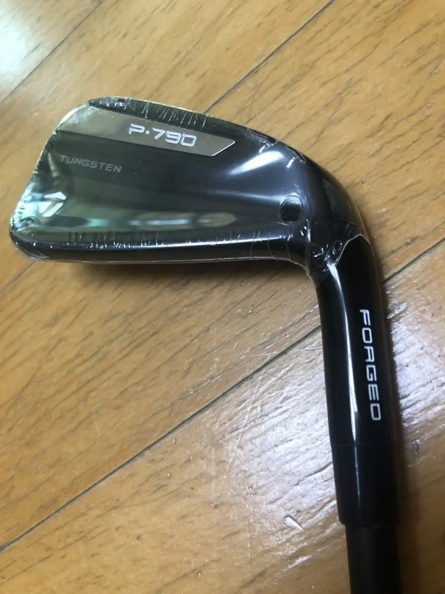 테일러메이드(TaylorMade) P790 블랙 아이언 4세대 팬텀블랙 한정판