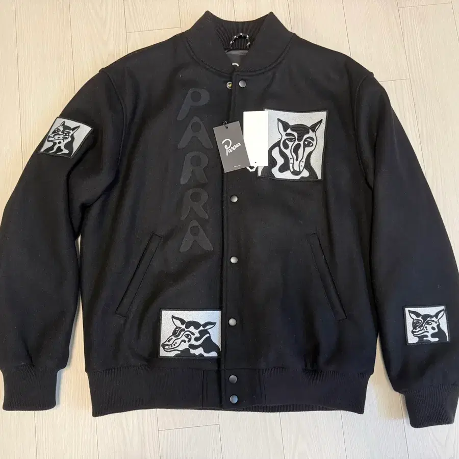 [XL] 파라(PARRA) DOG FACED 바시티 자켓 블랙 판매합니다.