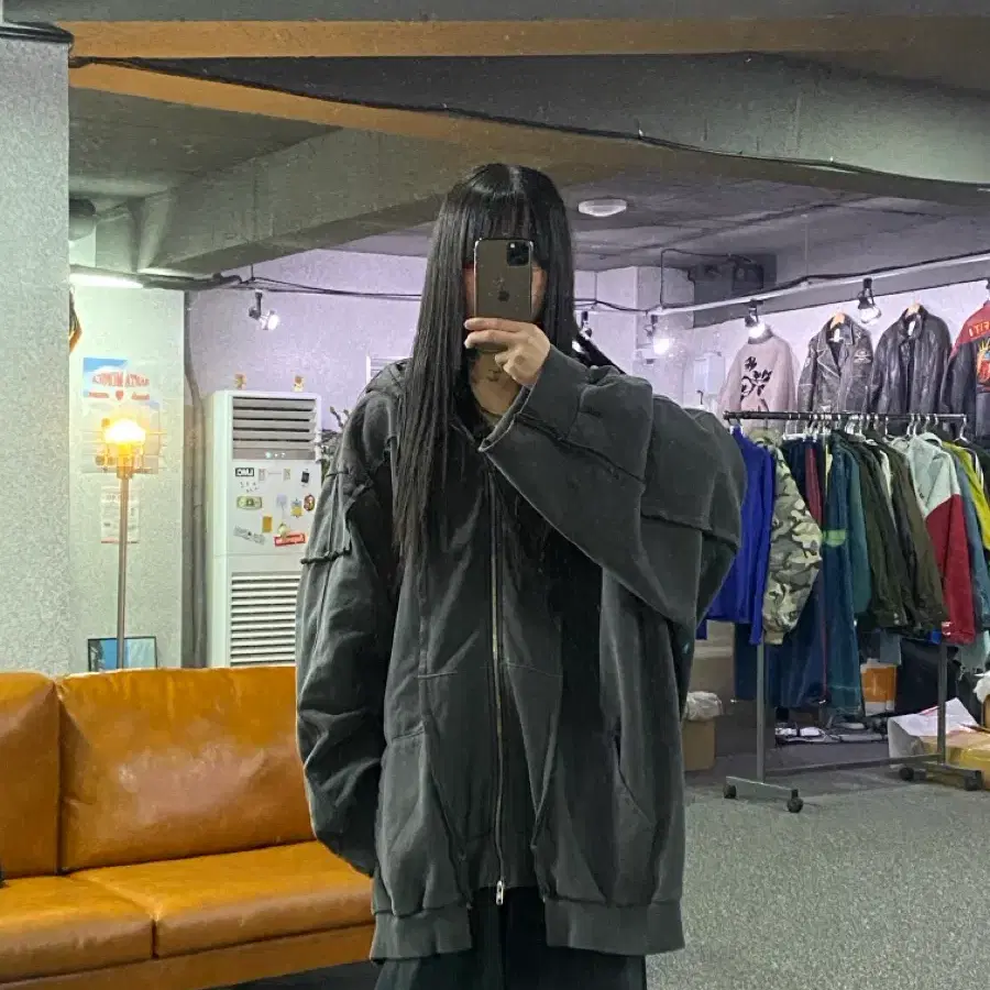 써저리 리메이크 오버 피그먼트 차콜 후드집업 B5975