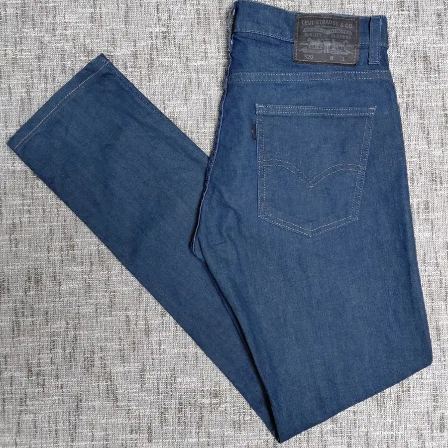 (28) Levi's 520 블랙탭 테이퍼드 데님
