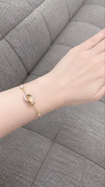 스와로브스키 Swarovski 골드 팔찌