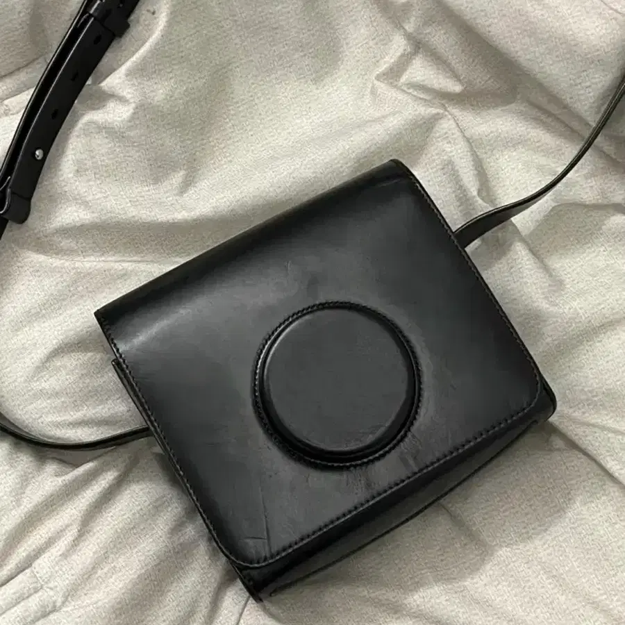 르메르 카메라백 블랙