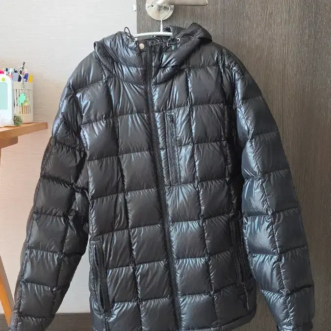 카키스 캠퍼 블랙 패딩 L사이즈