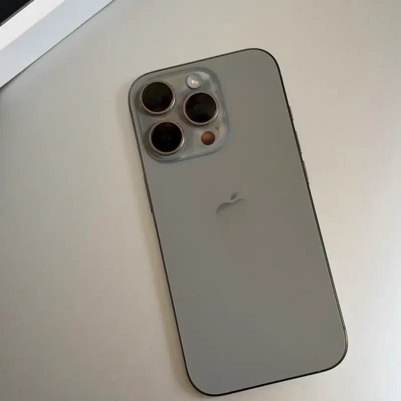 아이폰 16 Pro 128GB 내추럴 티타늄