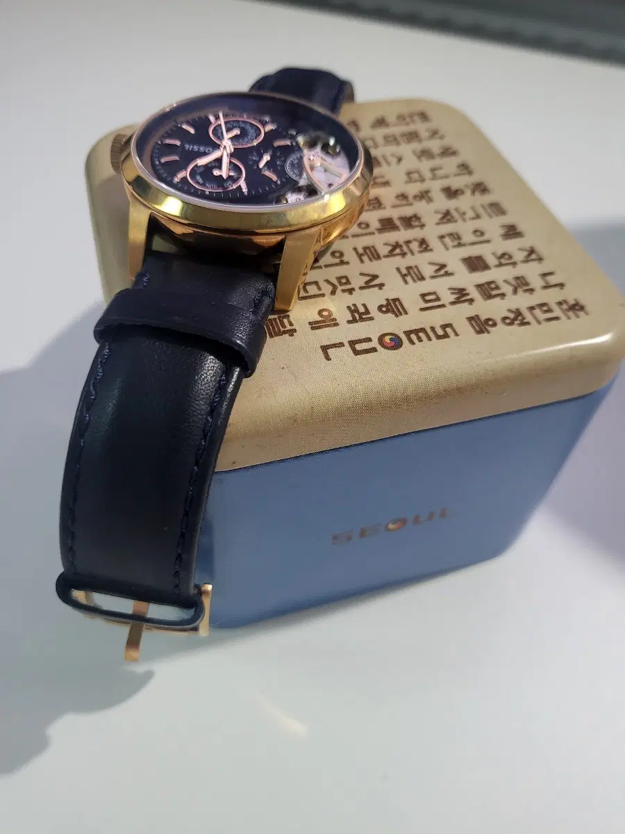 FOSSIL 로즈골드 가죽밴드 손목 시계