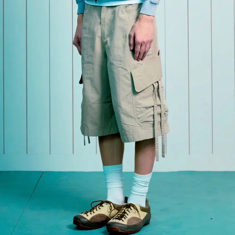 더콜디스트모먼트 TCM ripstop strap cargo half pants beige