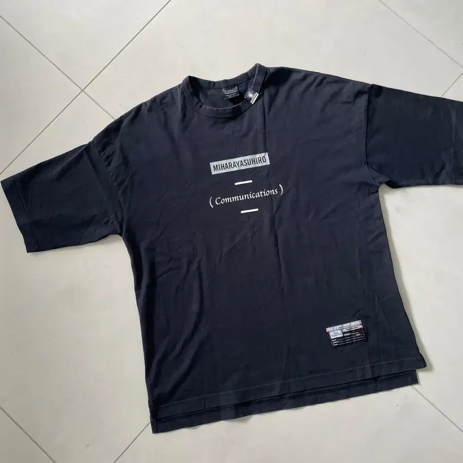 GU 지유 good inspitation t-shirt