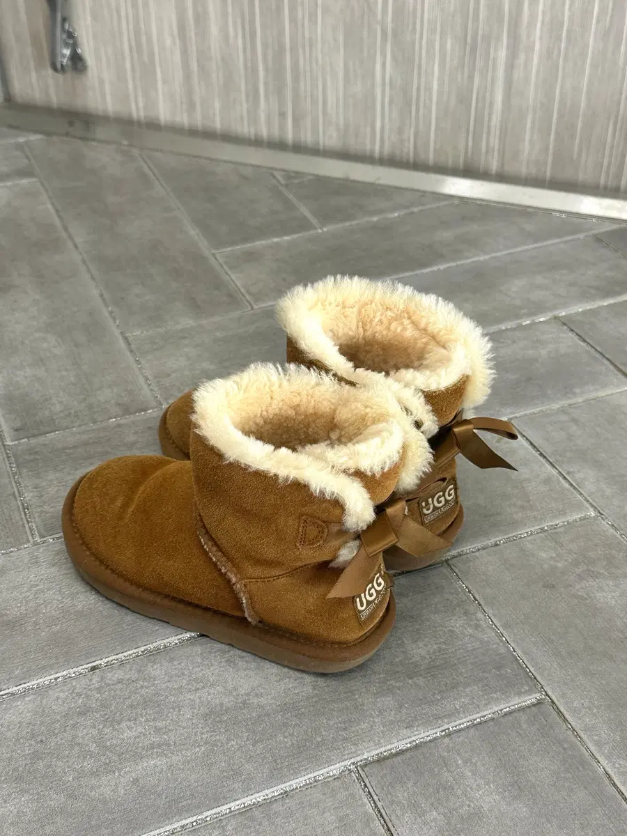 키즈 아동 UGG 어그 베일리 보우 부츠 195mm