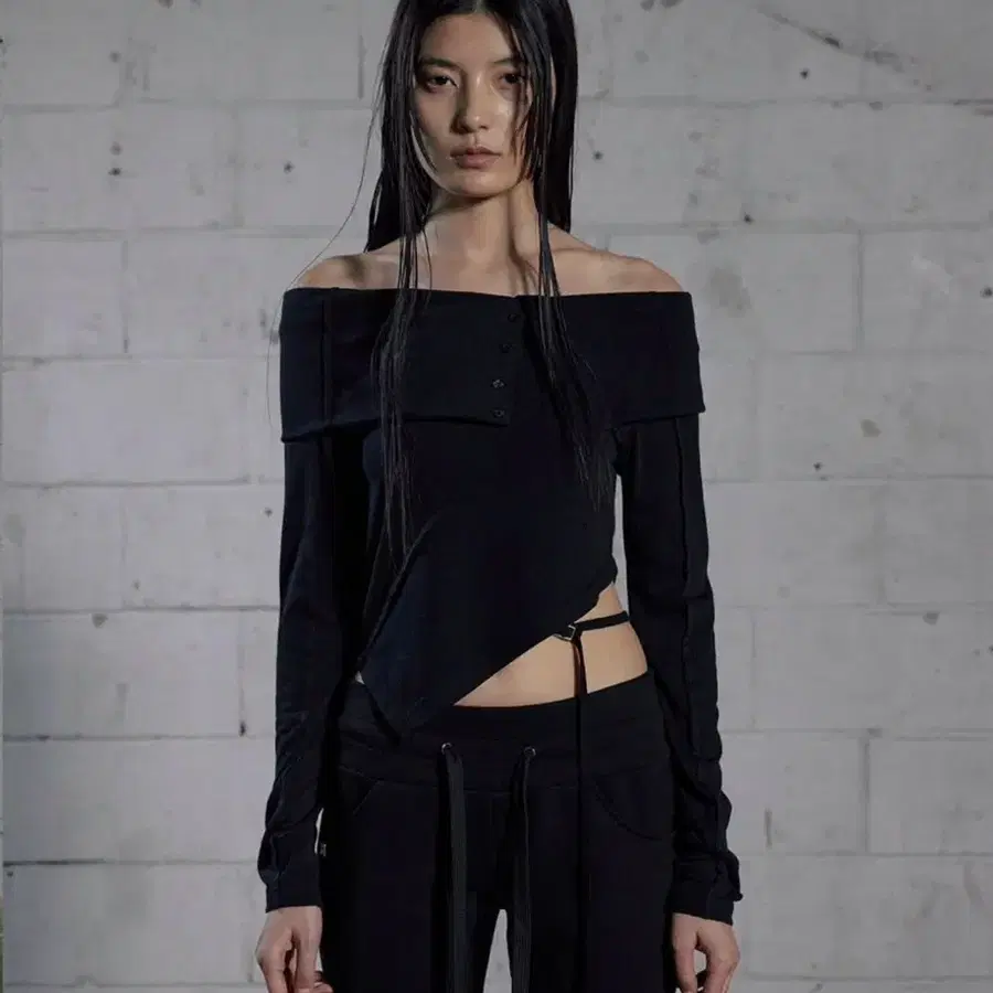 보헤미안서울 waist string off shoulder T