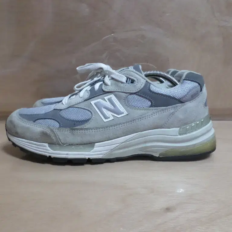후루룩구제2 270 뉴발란스 m992gr 그레이 운동화 260919
