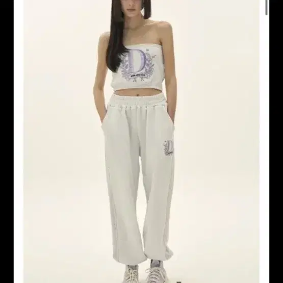 ODD ONE OUT 오드원아웃 Emblem training tube top_LIGHT GRAY