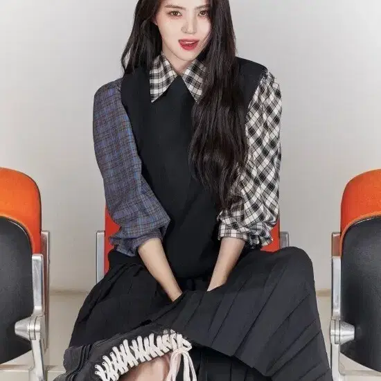 럭키슈에뜨 블라우스