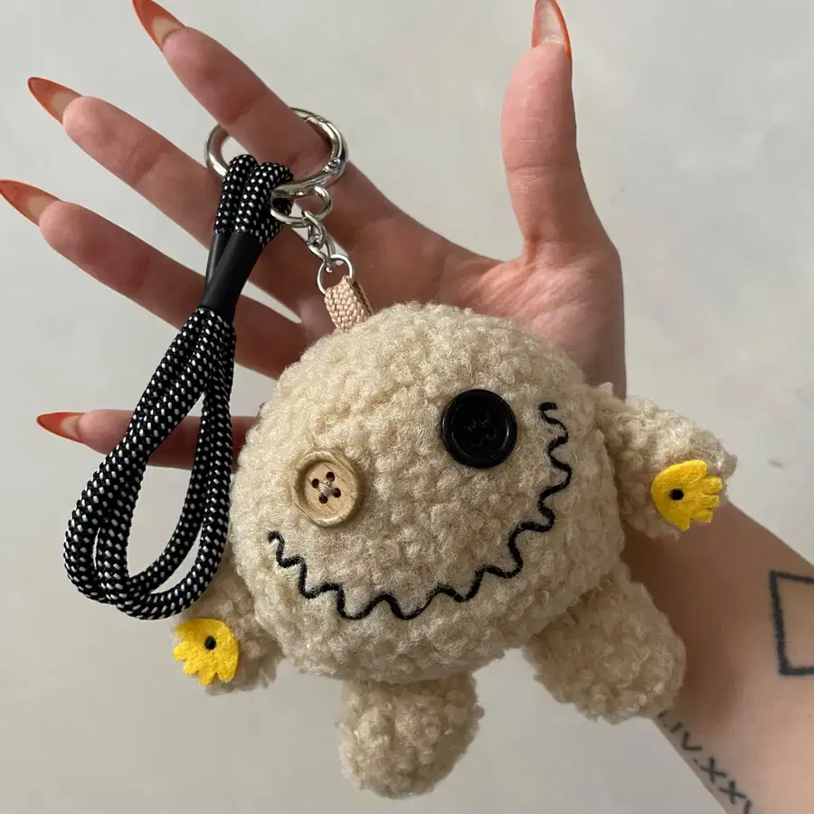 GU 지유 bowel organism keychain